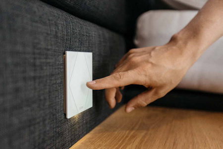 Loxone Touch Pure Air (biały)